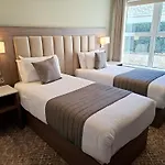 & 4* 발리리핀