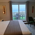 Otel &