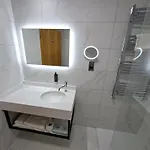 & Otel