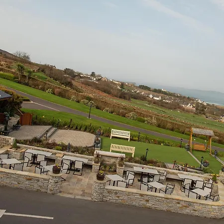 & Hotel 4*