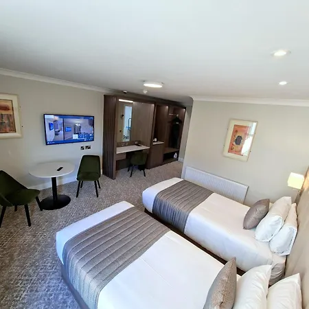 & Hotel