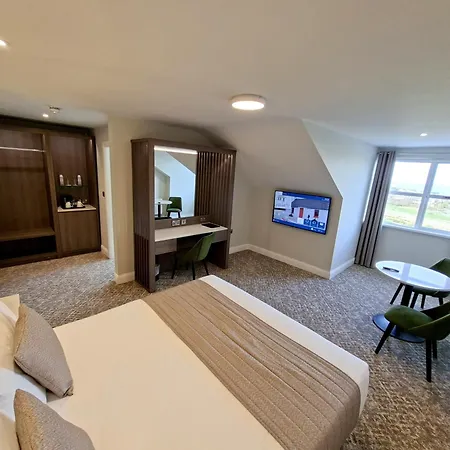 & מלון